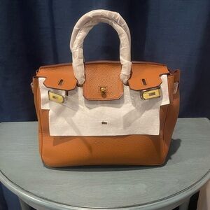 Warkin: Chic Brown Leather Satchel